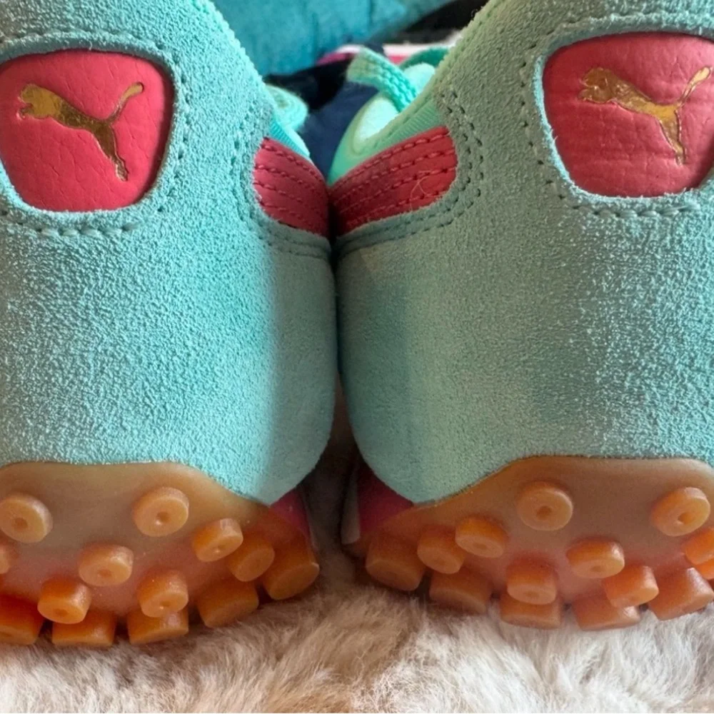 NWT Puma Women's Easy Rider Vintage Sneaker in Teal with Pink size 9 - Picture 4 of 7